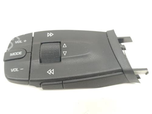 steering-wheel-controls-seat-ibiza-iv-sc-6j1-6p5-2008-2009-2010-2011-2012-2013-2014-2015-2016-2017-2018-32296467 main image