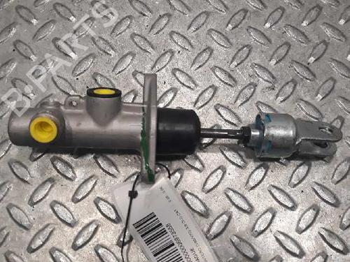 Used Clutch slave cylinder MITSUBISHI PAJERO III (V7_W, V6_W) 3.2 Di-D (V68W, V78W) (165 hp) 14229305