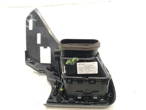 Air vent RENAULT KADJAR (HA_, HL_) 1.6 dCi 130 (HLA4) | BP25756730I21