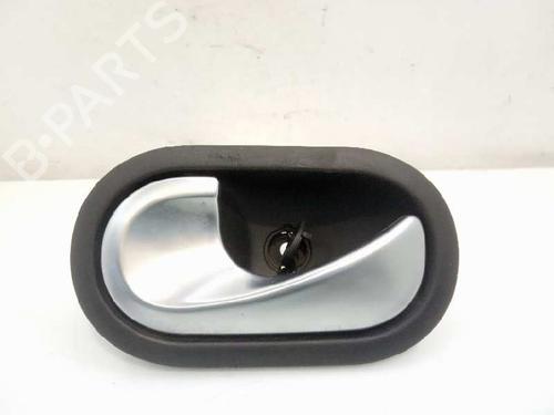 Used Front left interior door handle RENAULT SCÉNIC II (JM0/1_) [2003-2010]  4561777