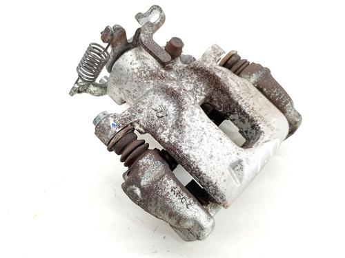 right-rear-brake-caliper-toyota-auris-_e15_-2006-2007-2008-2009-2010-2011-2012-2013-36431908 main image