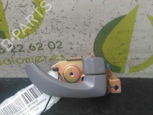 Used Rear right interior door handle KIA SORENTO I (JC) [2002-2011]  3220913
