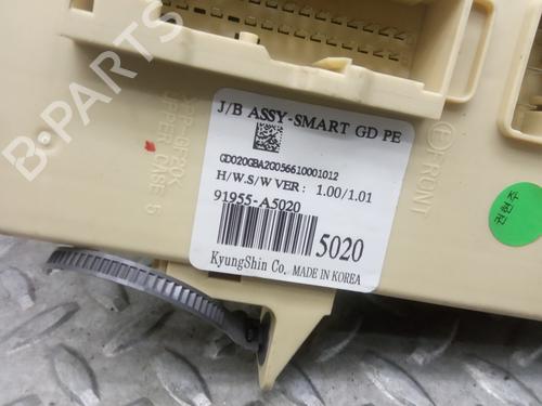 Fuse box HYUNDAI i30 (GD)  | BP8587415E1 