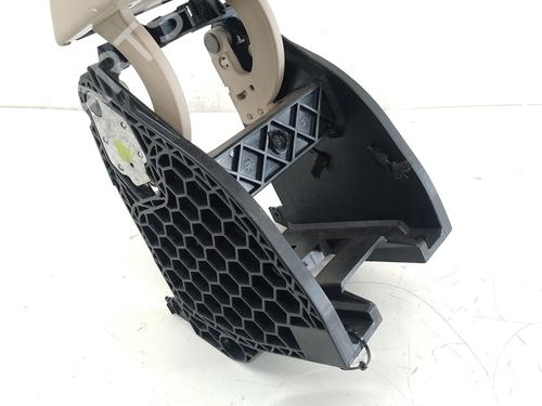 Armrest / Center console SKODA SUPERB II (3T4) 1.8 TSI 4x4 | BP26434452I20 