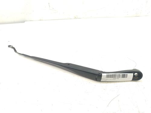 Used Front windshield wiper arm KIA XCEED (CD) 1.5 T-GDi MHEV (160 hp) 24703806