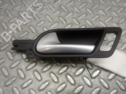 Used Front left interior door handle VW GOLF V (1K1) 1.9 TDI (105 hp) 9235051