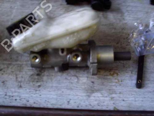 Used Brake master cylinder CITROËN XSARA (N1) 2.0 HDi 90 (90 hp) 3059257