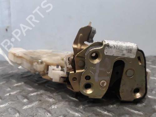 Venstre bagtil lås NISSAN ALMERA II Hatchback (N16) 1.5 dCi (82 hp) 3036335