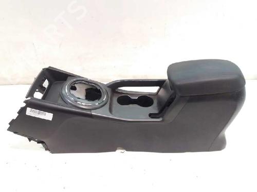 Armrest / Center console KIA SPORTAGE III (SL) 1.7 CRDi | BP7154630I20 
