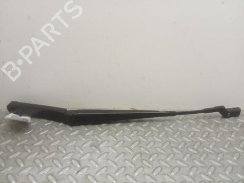 Used Front windshield wiper arm SEAT IBIZA V (KJ1, KJG) [2017-2025]  10811634