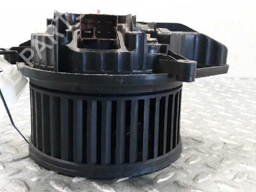 Heater blower motor AUDI A4 B6 (8E2) 1.9 TDI (116 hp) 3082303