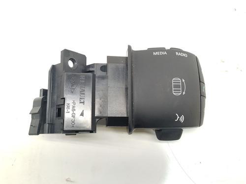 Used Switch Switch RENAULT MEGANE III Hatchback (BZ0/1_, B3_) 1.2 TCe (BZ16, BZ28) (132 hp) 33290784 33290784