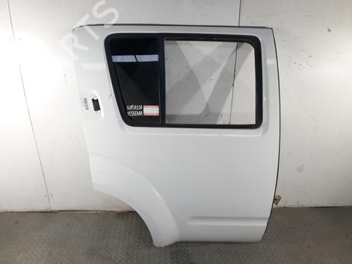 Used Right rear door NISSAN PATHFINDER III (R51) 2.5 dCi (174 hp) 8180950