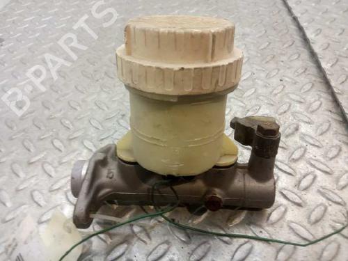 Used Brake master cylinder MITSUBISHI PAJERO I (L04_G, L14_G) 3.0 V6 (L141G, L146G) (141 hp) 10276412