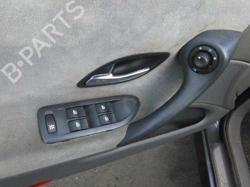 Right front fog light RENAULT LAGUNA II (BG0/1_) 2.2 dCi (BG0F) | BP4616780C31 