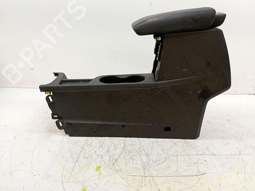 Used Armrest / Center console Armrest / Center console RENAULT CAPTUR II (HF_) TCe 90 (HFM6) (91 hp) 36112244 36112244