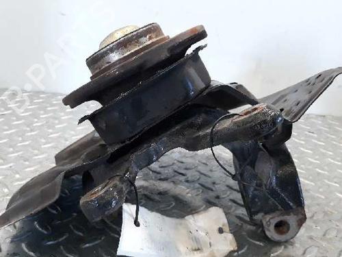 Used Left front steering knuckle BMW 3 (E46) 320 d (136 hp) 3042134