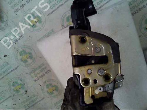 Front right lock TOYOTA AVENSIS (_T25_) 2.2 D-4D (ADT251_, ADT251R) | BP3066620C97 