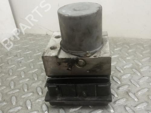 Used ABS pump MERCEDES-BENZ B-CLASS Sports Tourer (W245) B 180 CDI (245.207) (109 hp) 10927813