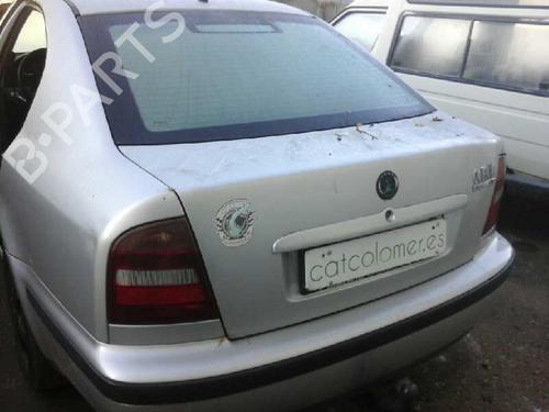 Right headlight SKODA OCTAVIA I (1U2) 1.9 TDI | BP6698452C29 