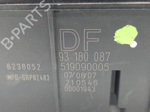 Fuse box OPEL VECTRA C (Z02) 2.0 DTI 16V (F69) | BP20641164E1 
