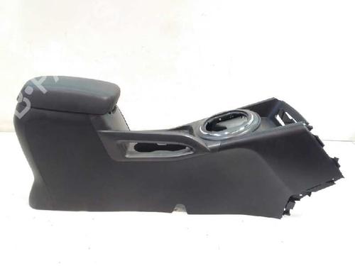 Used Armrest / Center console KIA SPORTAGE III (SL) 1.7 CRDi (116 hp) 7154630