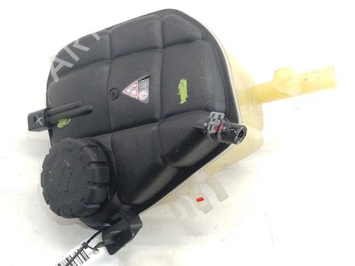 Used Expansion tank Expansion tank 32530044 32530044