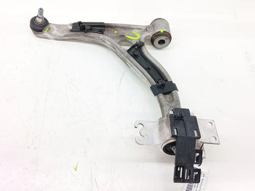 Used Left front suspension arm Left front suspension arm MERCEDES-BENZ GLA-CLASS (X156) GLA 200 CDI / d (156.908) (136 hp) 35724428 35724428