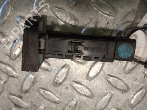 Used Switch Switch KIA CERATO I Hatchback (LD) 2.0 (143 hp) 14229978 14229978