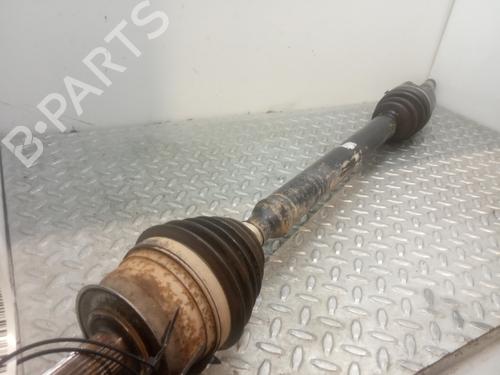 Used Right front driveshaft CHRYSLER VOYAGER / GRAND VOYAGER III (GS_, NS_) [1992-2001]  11111747