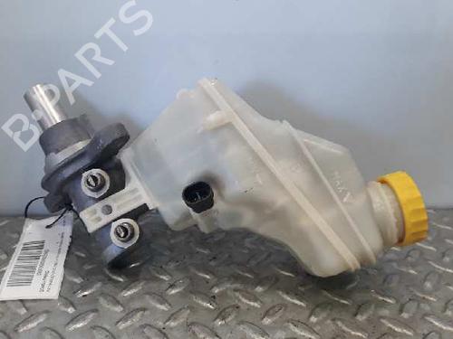 Used Brake master cylinder FIAT GRANDE PUNTO (199_) 1.3 D Multijet (199.AXD11, 199.AXD1A, 199.AXD1B,... (90 hp) 5951256