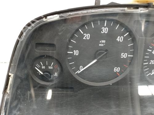 Instrument cluster OPEL ZAFIRA A MPV (T98)  | BP18339135C47 