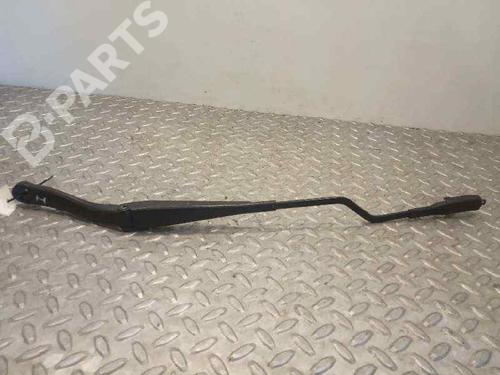 Used Front wipers mechanism Front wipers mechanism FIAT LINEA (323_, 110_) 1.6 D Multijet (105 hp) 6413204 6413204