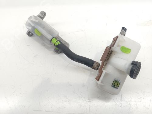 Used Brake master cylinder NISSAN NV200 / EVALIA Bus 1.5 dCi 85 (M20, M20M, M20K, M20KK) (86 hp) 24105904