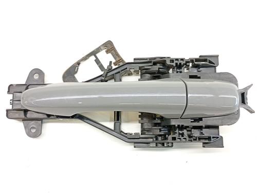 front-right-exterior-door-handle-volvo-v40-hatchback-525-2012-2013-2014-2015-2016-2017-2018-2019-37154693 main image