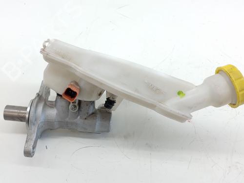 Brake master cylinder CITROËN C4 CACTUS 1.5 BlueHDi 100 | BP30104860M77