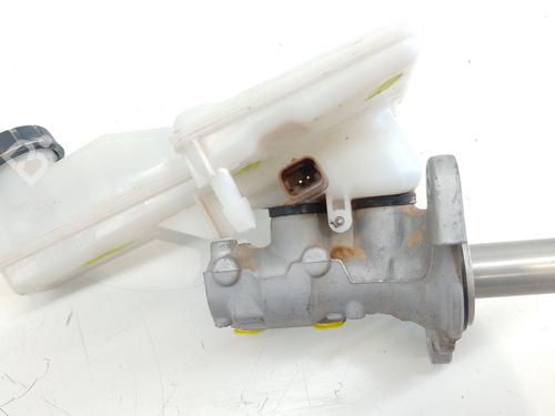 Brake master cylinder CITROËN C4 III (BA_, BB_, BC_) 1.2 PureTech 130 (BAHNSA, BAHNSB) | BP26325202M77 