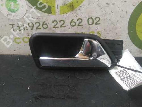 Used Front right interior door handle VW TOURAN (1T1, 1T2) 1.9 TDI (100 hp) 3221645