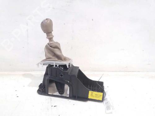 Used Gear lever RENAULT MEGANE III Hatchback (BZ0/1_, B3_) 1.5 dCi (106 hp) 7433210