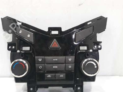 Used Climate control CHEVROLET CRUZE (J300) [2009-2025]  5338387