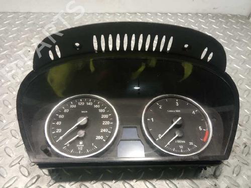 Used Instrument cluster BMW 5 (E60) 520 d (177 hp) 6539074