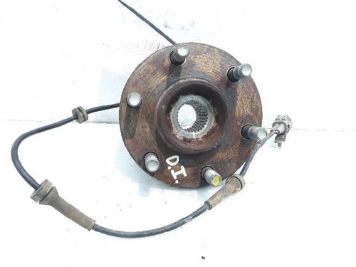 Used Left front steering knuckle NISSAN PATHFINDER III (R51) 2.5 dCi (174 hp) 4682895