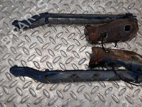 Used Hinge/Door check strap MERCEDES-BENZ M-CLASS (W163) ML 270 CDI (163.113) (163 hp) 14229586