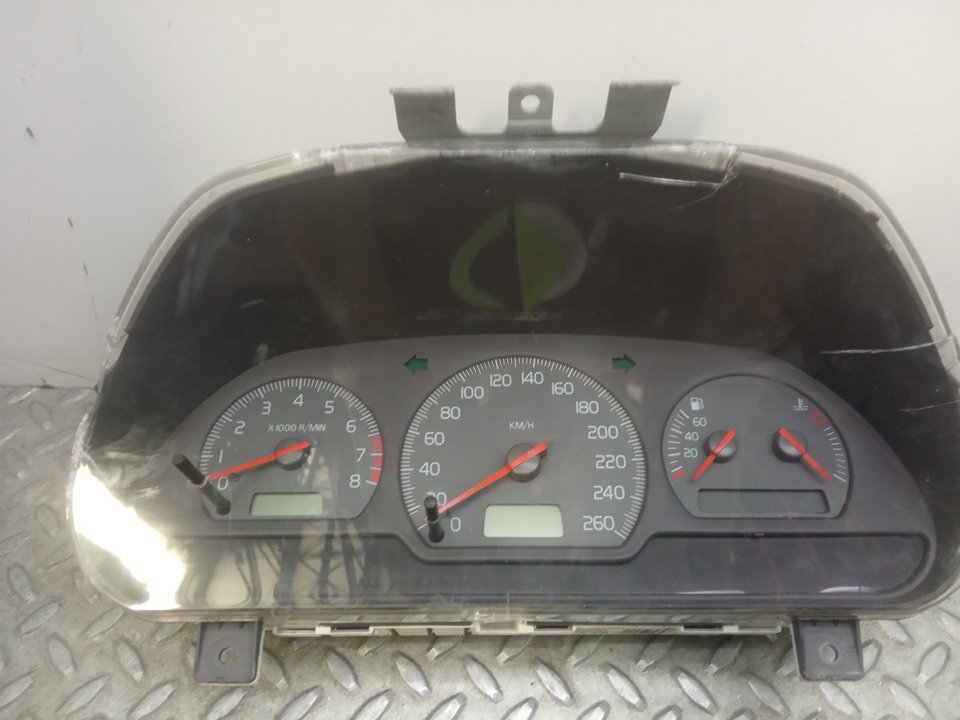 Instrument cluster VOLVO V40 Estate (645) 1.8 3054050 | B-Parts