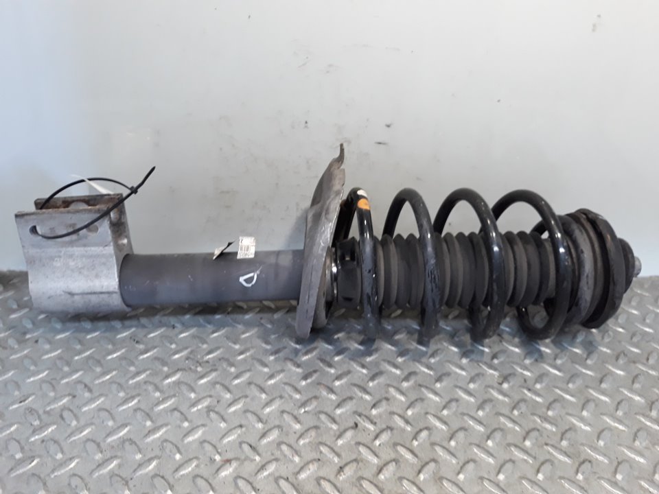 Right front shock absorber PEUGEOT 308 I (4A_, 4C_) 1.6 HDi 9047453 B