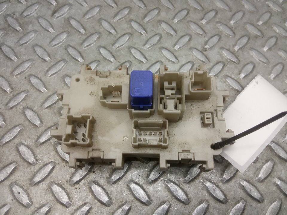 Fuse box NISSAN NP300 NAVARA (D40) 2.5 dCi 4WD 9363638 BParts