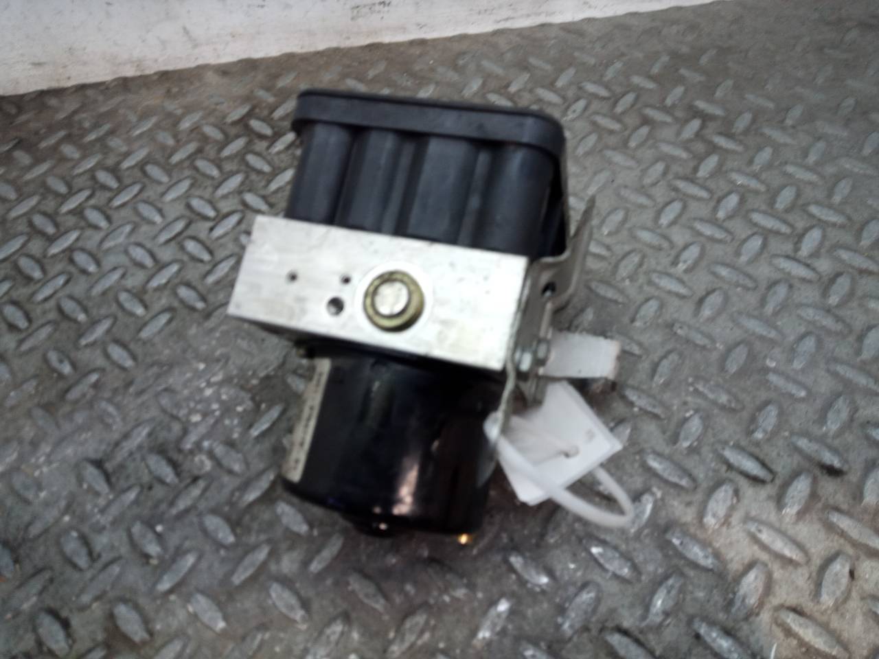 ABS pump BMW 1 (E87) 116 i 16439403 | B-Parts