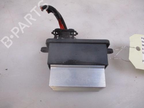 Used Heater resistor PEUGEOT 3008 II SUV (MC_, MR_, MJ_, M4_) 2.0 BlueHDi 150 (MJAHXH, MJAHXV, MJAHXG, MJAHSH, MJAHRH,... (150 hp) 25377887