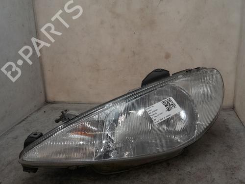 Venstre forlygte PEUGEOT 206 Hatchback (2A/C) 1.4 i (75 hp) 25984771