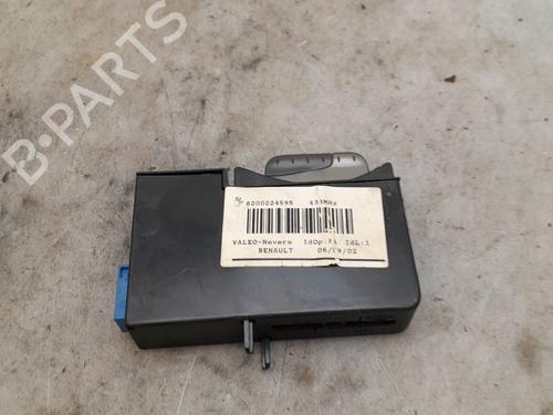 Used Card reader Card reader RENAULT LAGUNA II (BG0/1_) 1.8 16V (BG04, BG0B, BG0C, BG0V) (117 hp) 35885667 35885667